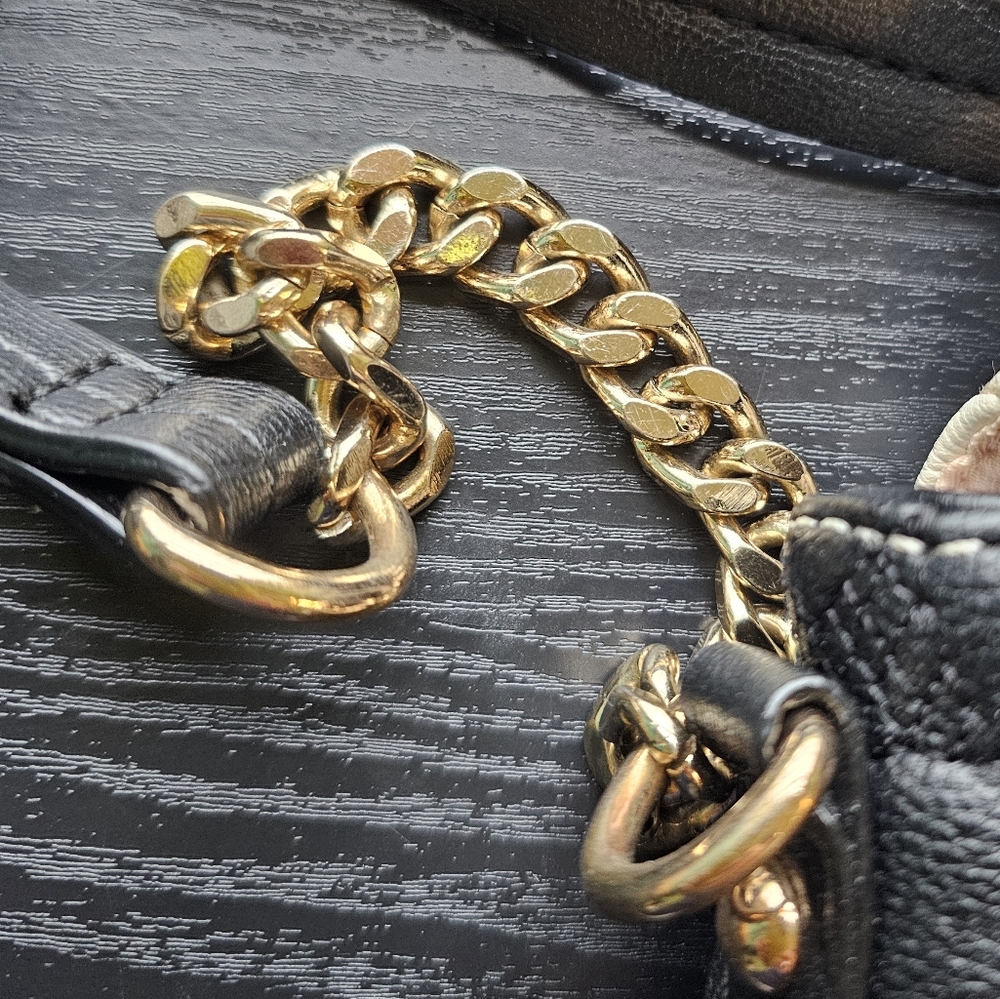 Betsey Johnson Black & Cream Quilted Crossbody Bag OS - Picture 10 of 15